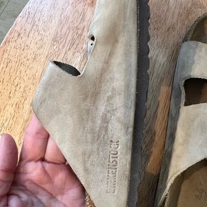 Birkenstock men’s size 44 ( 11-11.5) gently worn tan suede shoes.